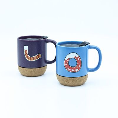 Qualidade Copo de café de Natal de 400 ml com base de cortiça e tampa de plástico para compradores de presentes Fábrica