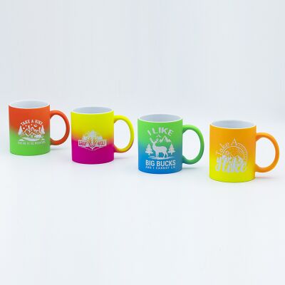 Calidad Esparcimiento de color, souvenir, taza de café, con grabado con láser de 330 ml y decal, conmemorativo Fábrica