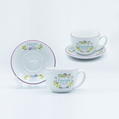 Qualität Die Tasse und Untertasse mit aufgebrachter Dekoration, gebrannt, Strichzeichnung des Henkels und farbiger Rand zum Muttertag. Fabrik