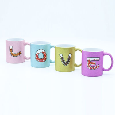 Ποιότητα Ceramic Valentines Day Mug With Glitter And Color Spraying For Holiday Gift Shops Εργοστάσιο