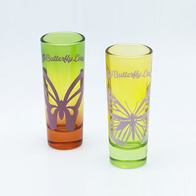 Qualità Tazza di caffè con colori vivaci in spruzzo decal di sparo commemorativo per le attrazioni turistiche souvenir Fabbrica