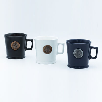 Calidad 530 ml Taza con licencia con insignia para tiendas de souvenirs Fábrica