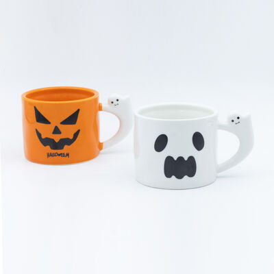 Quality Ceramic Decal Fired Design Bulk Halloween Mugs Special Handle For Gift Stores factory